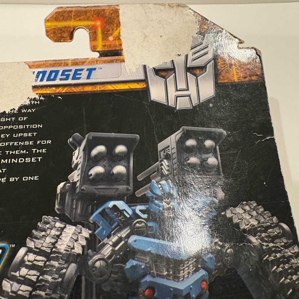 Brand New 2010 Transformers Reveal the Shield Mindset Figure - Picture 12 of 16